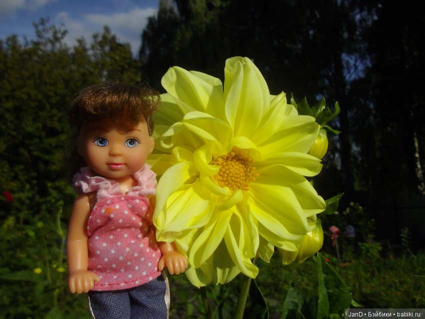 Evi Simba на прогулке — Куклы Simba: Еви (Evi) и Штеффи (Steffi Love)