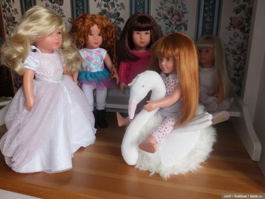 Käthe Kruse София и лебедь