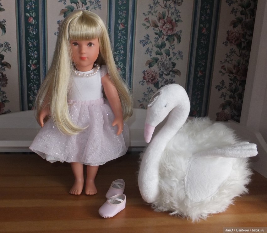 Käthe Kruse София и лебедь (фото 3)