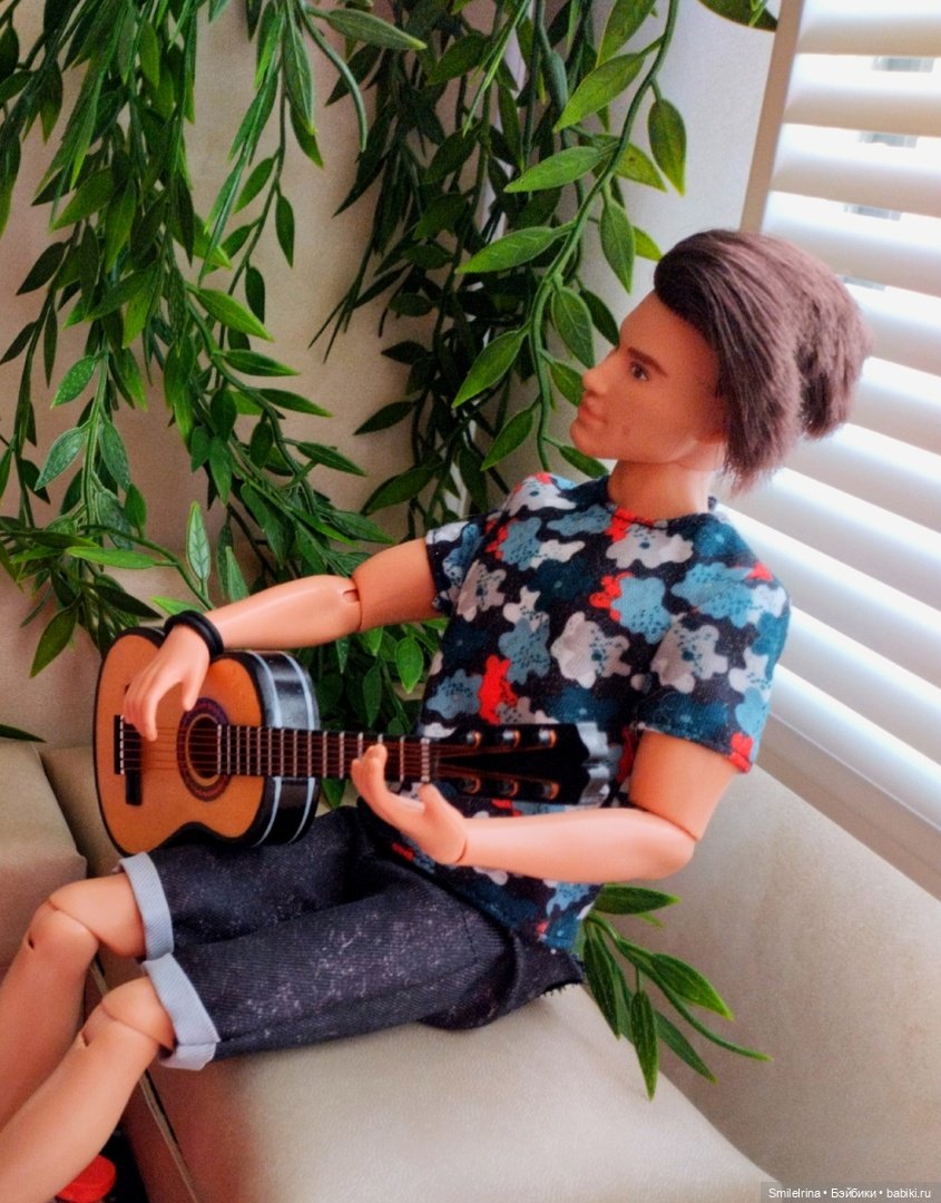Изгиб гитары желтой ты обнимешь нежно (фото 6)