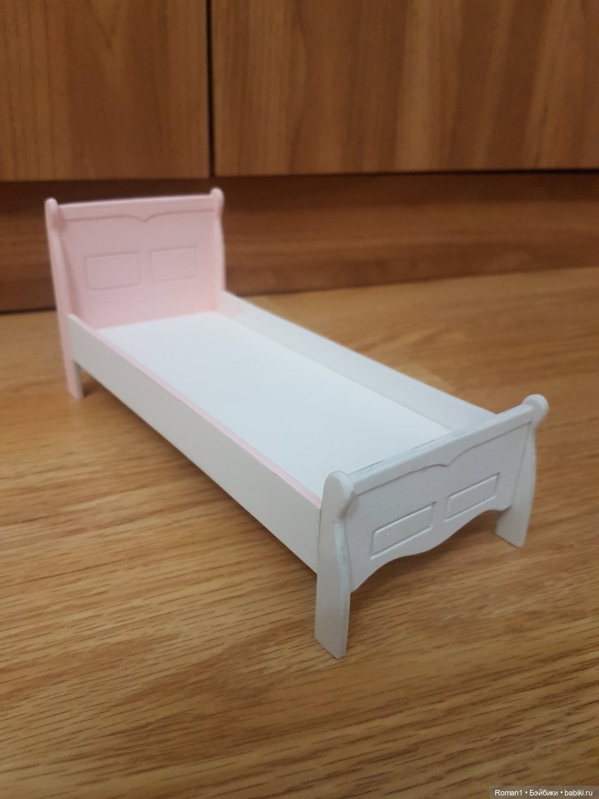 Розовый шкаф и кроватка — Мебель для кукол и домиков: фото (фото 7)