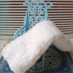 Кресло винтаж резное крашеное и плед для кукол формата 1/6 для румбокса фотозоны кукольного домика