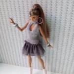 Одежда на барби поппи топ серый мохер браслет серьги