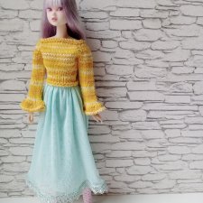 Одежда на Момоко  желтый топ с оборками на рукавах Momoko