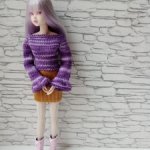 Одежда на Момоко фиолетовый топ с оборками на рукавах Momoko