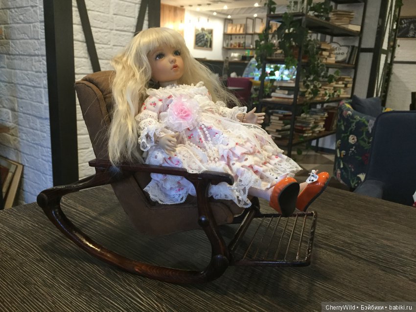 История одной девочки, часть вторая - техническая. Iplehouse Naias