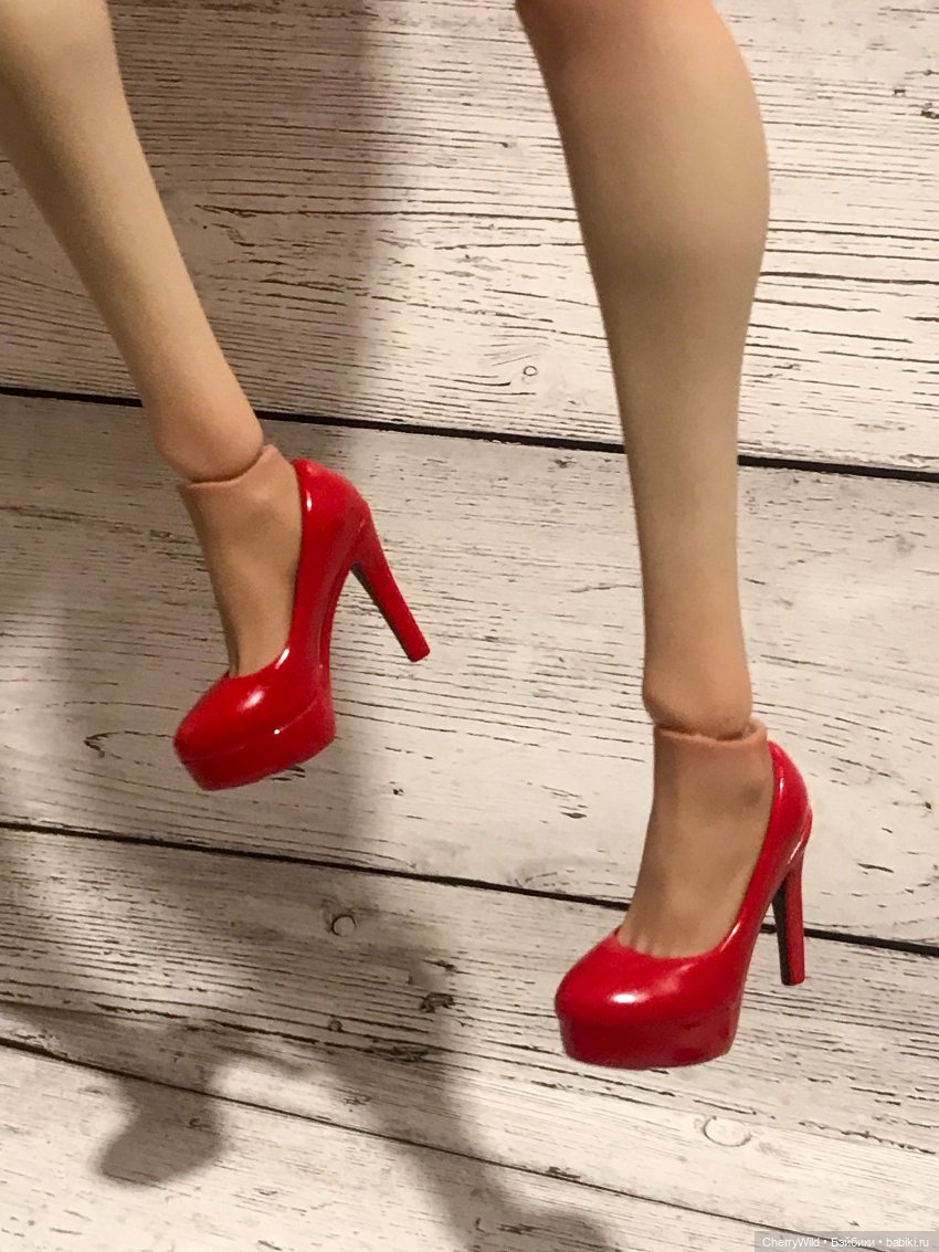 Замена каблучных ног TrueToys