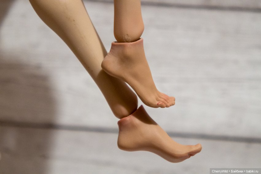 Замена каблучных ног TrueToys