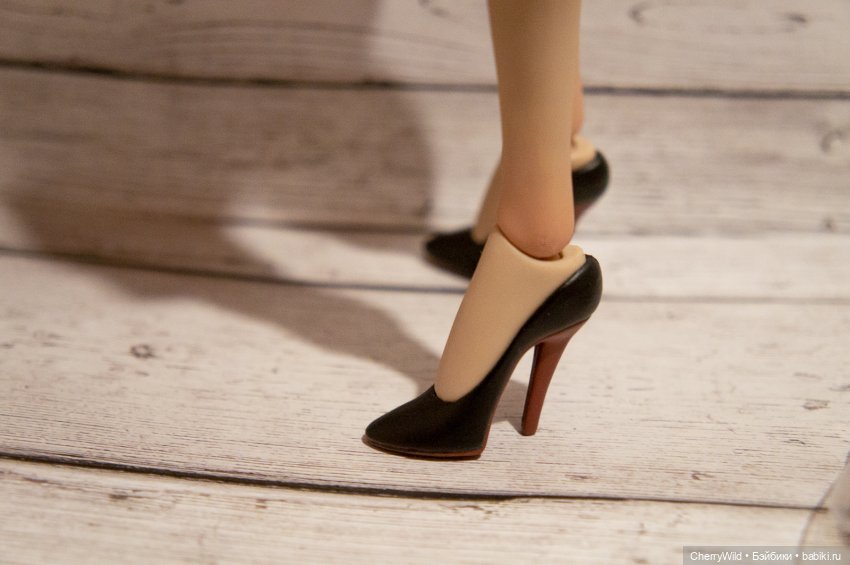 Замена каблучных ног TrueToys (фото 2)