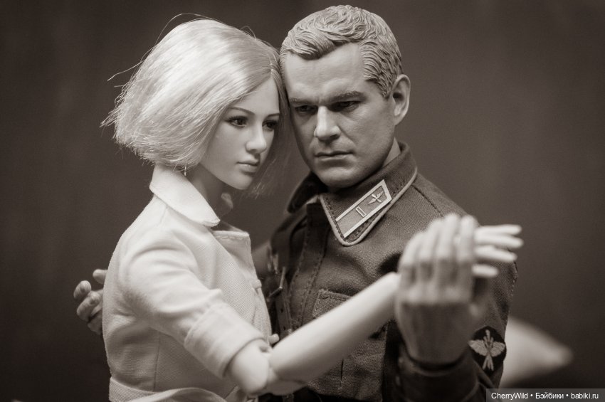 Тёмная ночь — Кукольные фотоистории и сериалы: комиксы