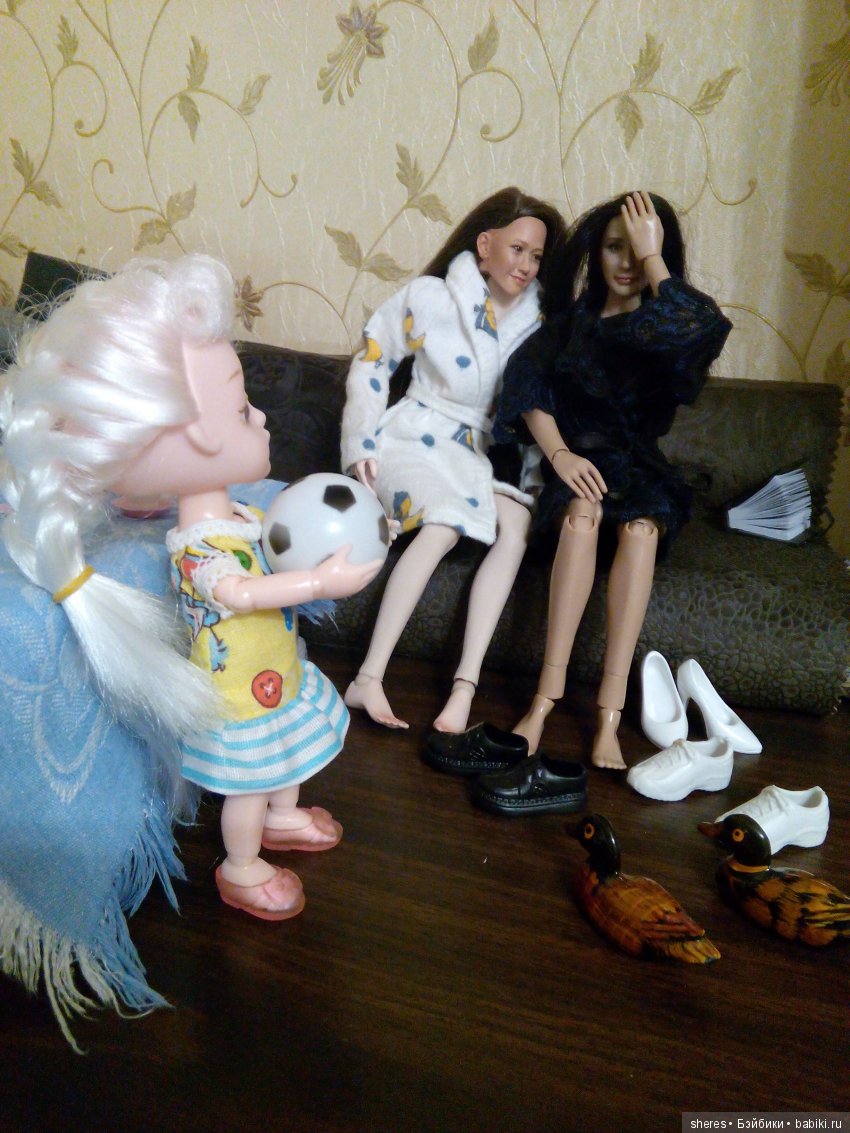 У семи нянек дитя без глаза