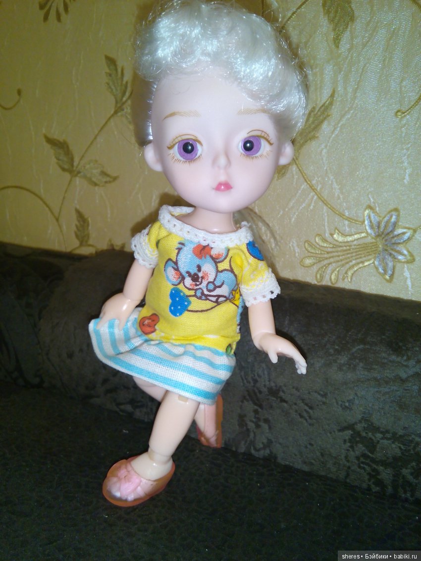 У семи нянек дитя без глаза