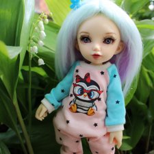 Прогулка в весеннем саду