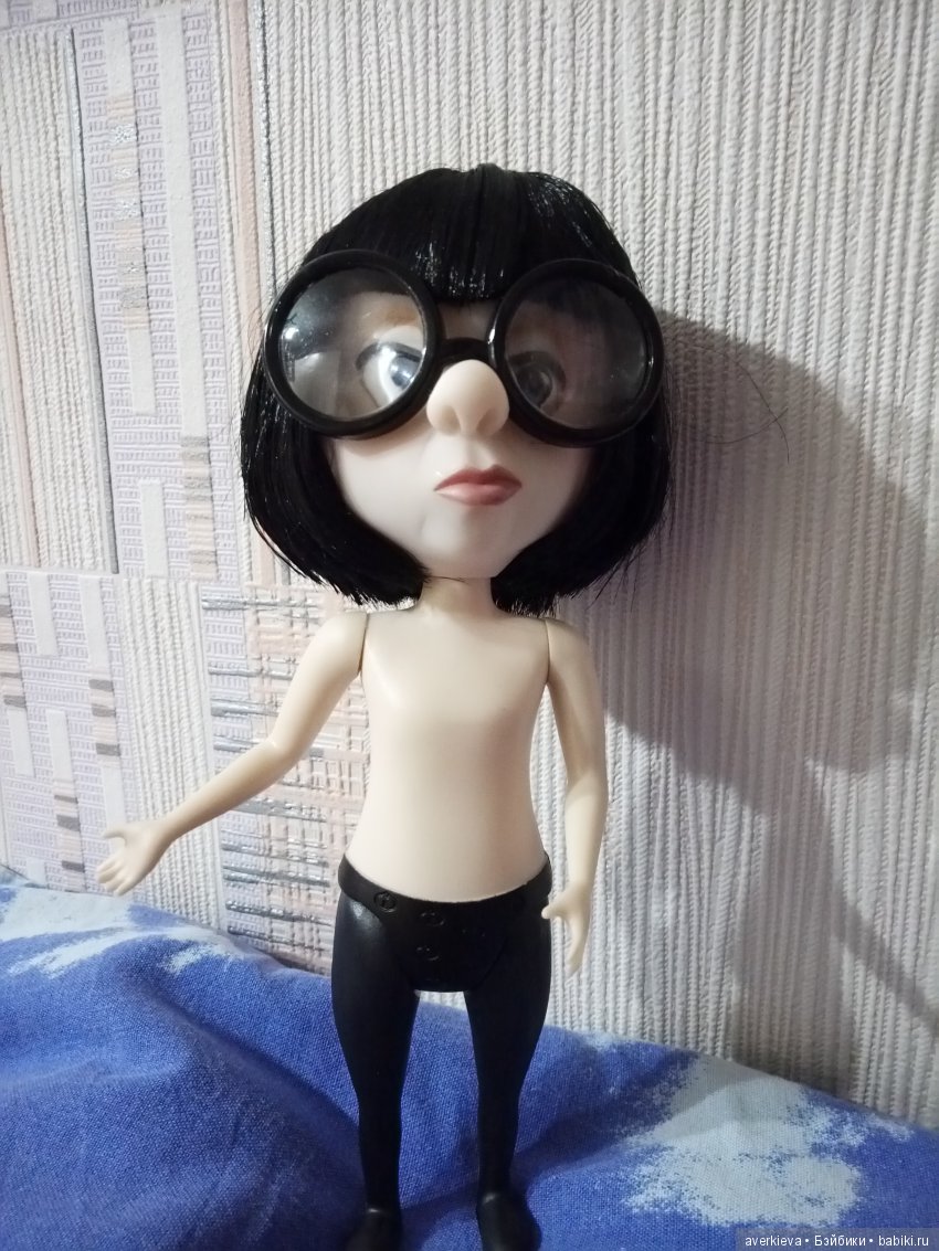 Мисс Харизма — Кукла Эдна Мод (Edna Mode): Суперсемейка (The Incredibles) (фото 5)