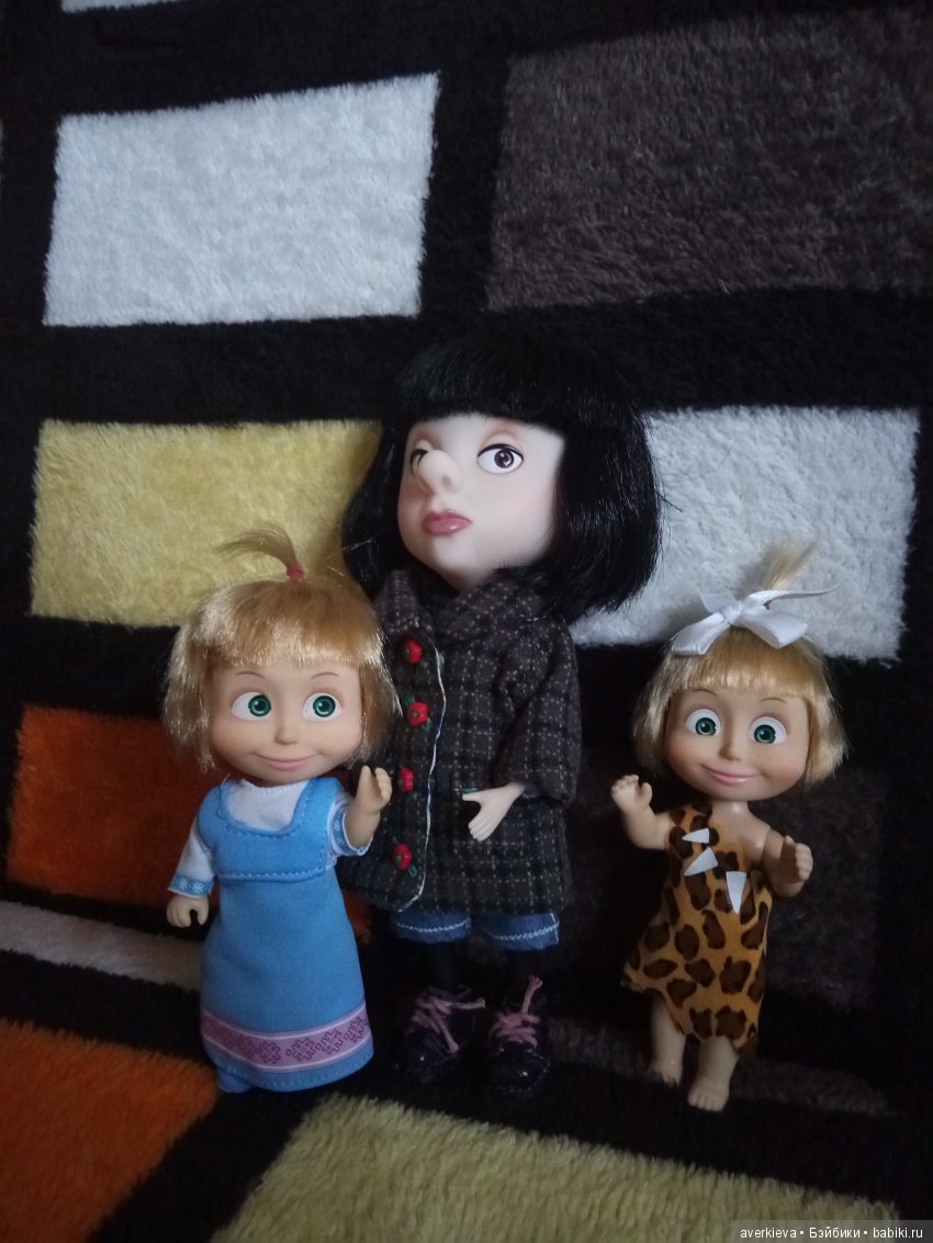 Мультяшки — Куклы Маша и Медведь (Simba): Маша в кармашке (фото 4)