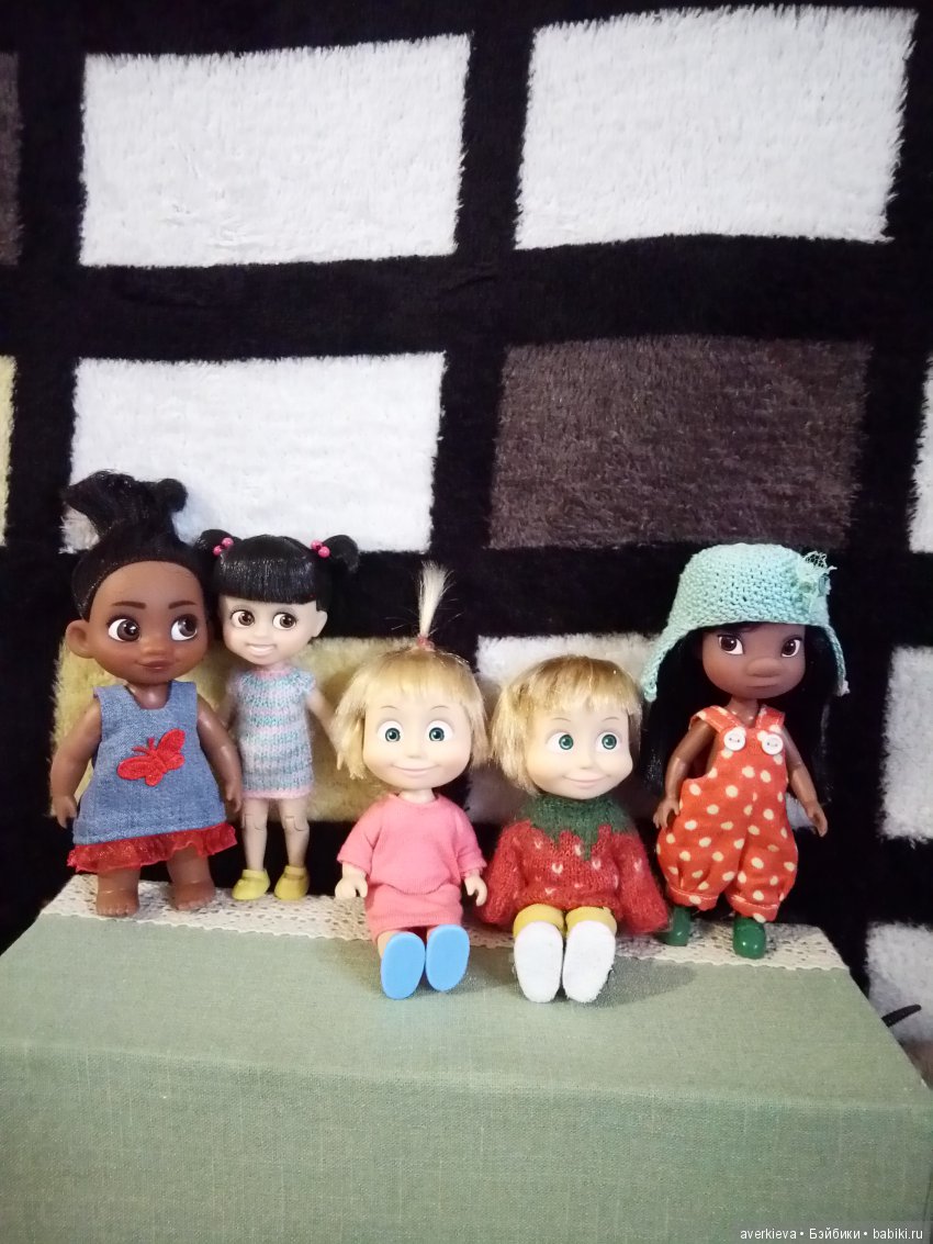 Мультяшки — Куклы Маша и Медведь (Simba): Маша в кармашке (фото 9)