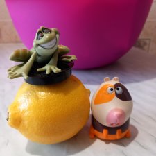 Хомяк и жаба.