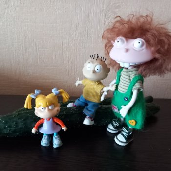 Делай добро и бросай его в воду.