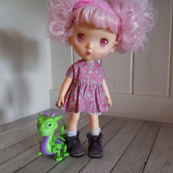 Симона, розовая зефирка