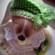 Зайка в одуванчиковой палитре