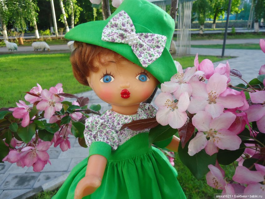 Грушенька наряжается — Советские винтажные куклы (СССР): Ленигрушка