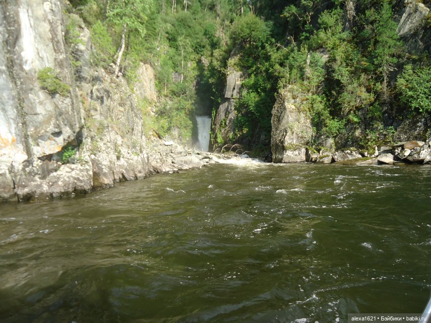 Моника Водопады Телецкого озера Горный Алтай