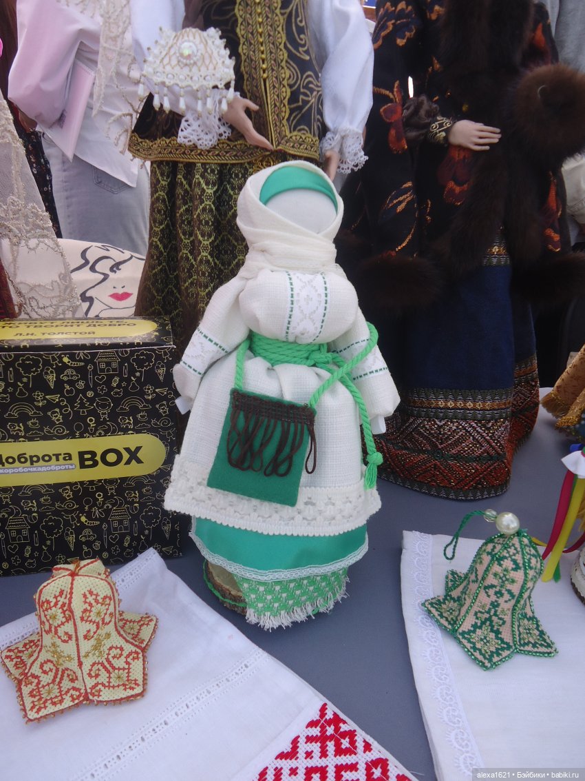 Вика в Томске - ярмарка, Инженерный дворик и Ботанический сад (фото 10)