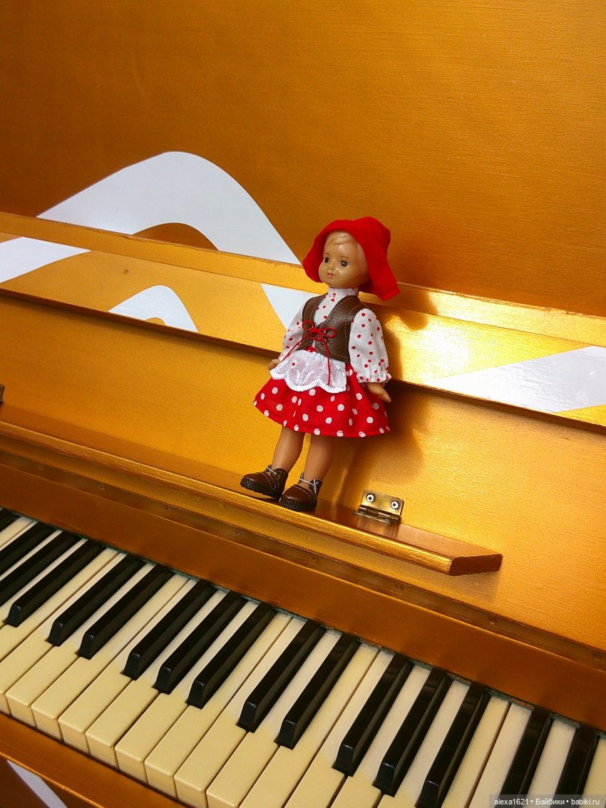 Красная Шапочка (Наташа Аским)