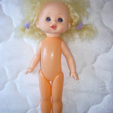 Пожалуйста, подскажите производителя этой куклы