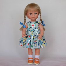 Carmen Gonzalez, кукла Мариетта с косичками, в летнем платье, 34 см