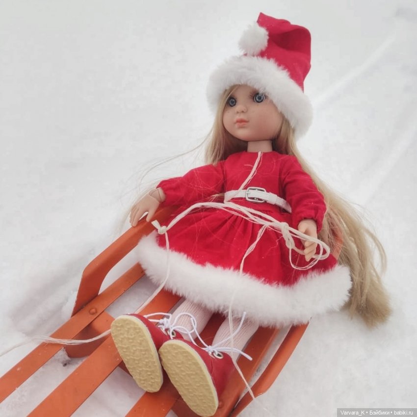 Зимние забавы Евы — Коллекции игровых кукол (Playline): фото полок (фото 6)