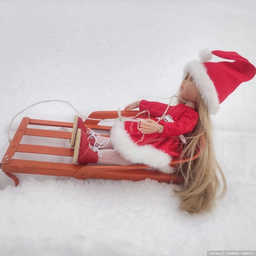 Зимние забавы Евы — Коллекции игровых кукол (Playline): фото полок (фото 5)