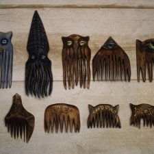 Авторские деревянные гребни для кукол