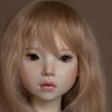 Мэй, светлая неженка