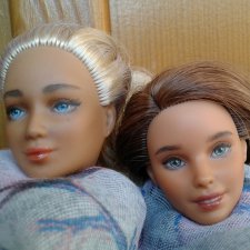 Две подруженьки