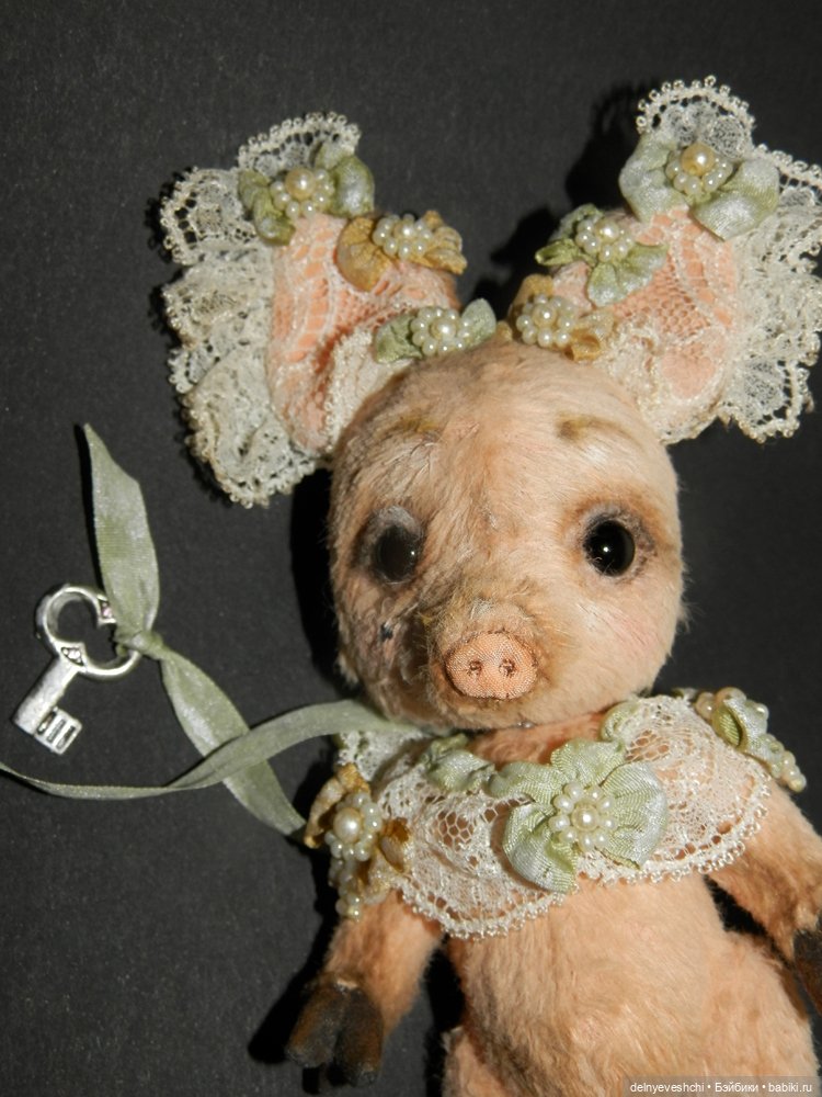 Свинья и декольте, или «галантерейщик и кардинал»