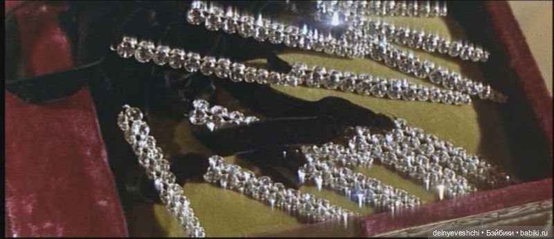 Свинья и декольте, или «галантерейщик и кардинал»