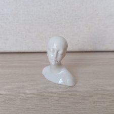 Винтажный фарфоровый бюст куколки