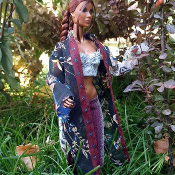 Прогулка с куклой