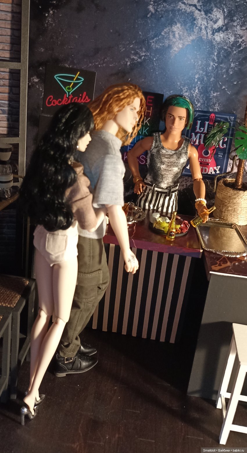 Место встречи: бар Френк — Куклы Integrity Toys (Интегрити): Poppy Parker