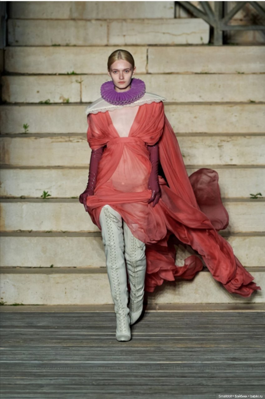 Мода, наука, средневековье и космос. Соединяю в одном флаконе вслед за Gucci (фото 2)