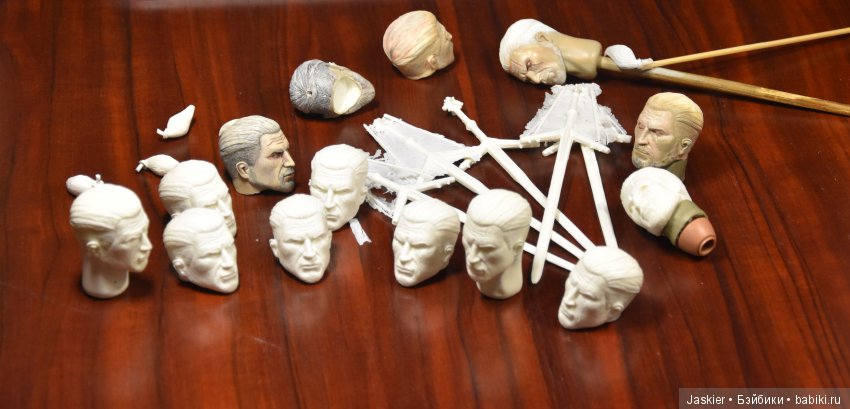 Ведьмак Геральт из Ривии 1/6 (Серия экшен-фигурок) (фото 10)