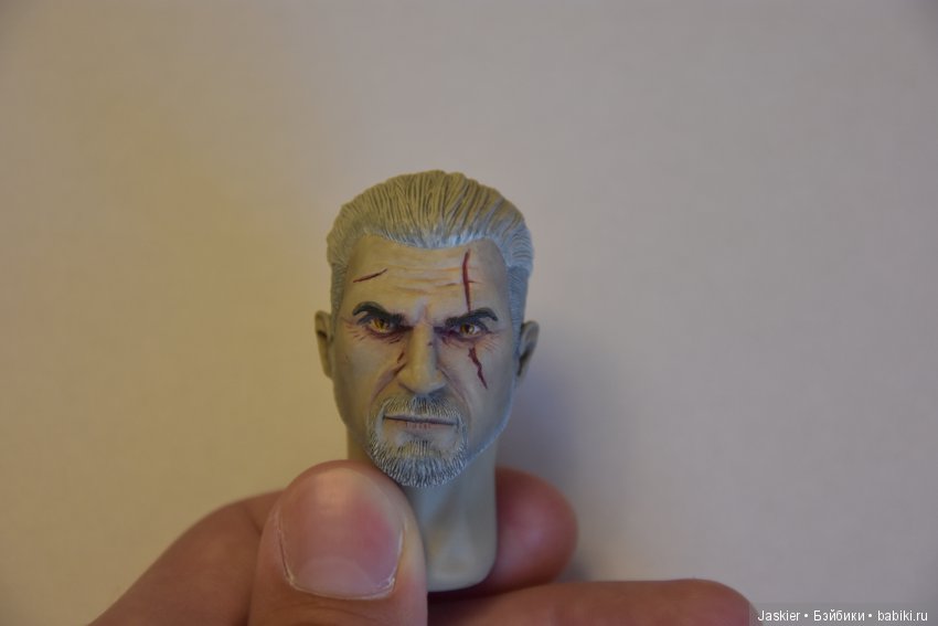 Ведьмак Геральт из Ривии 1/6 (Серия экшен-фигурок) (фото 5)