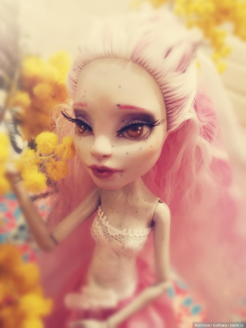 Монстры в книжном шкафу — ООАК Monster High и Ever After High: репейнт (фото 2)