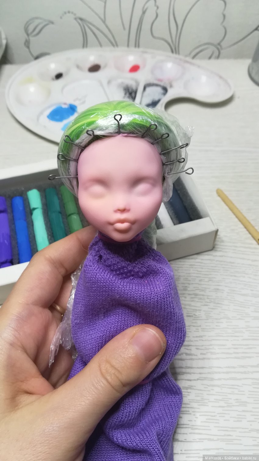 лост куклы. потерялась кукла. потерялась кукла. кукла в парке. потерялась кукла.