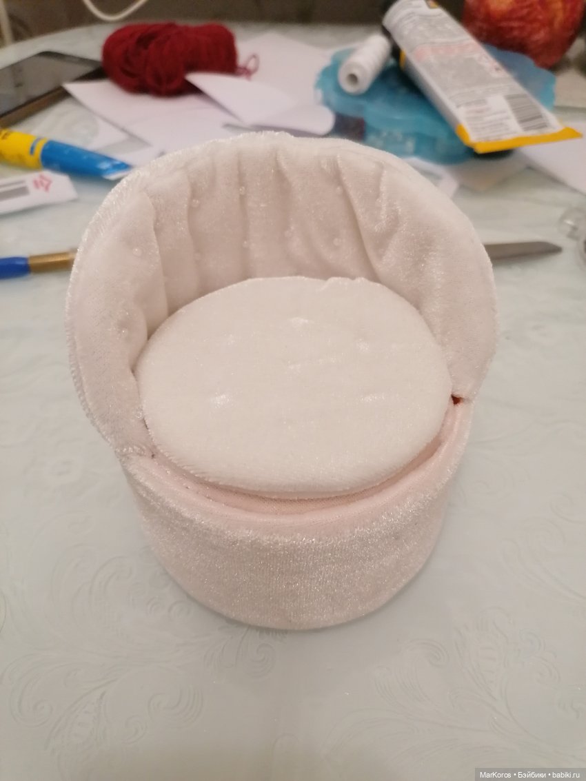 Покажем и расскажем (выкройка на Barbie WWE и МК по круглом креслу)