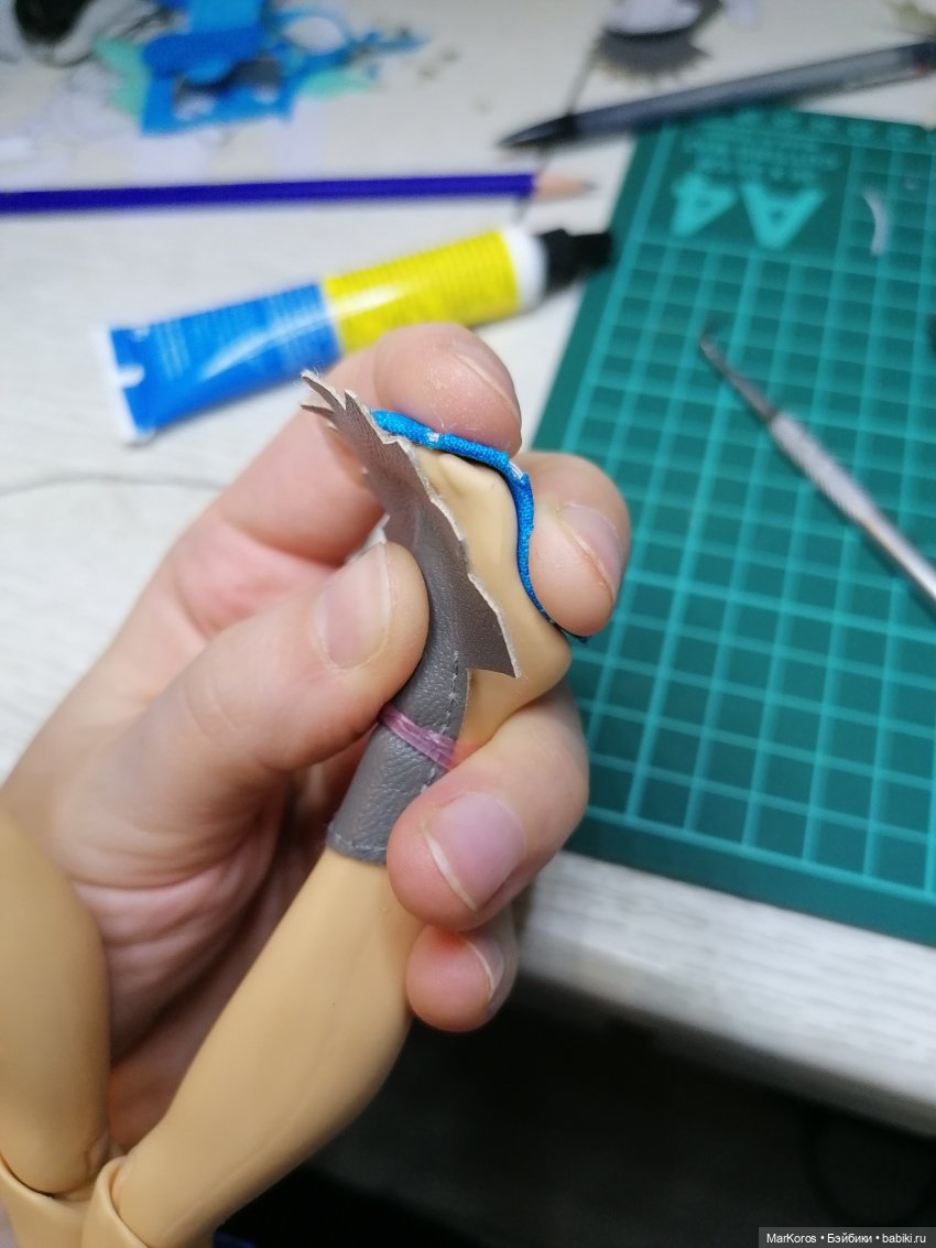 Покажем и расскажем (выкройка на Barbie WWE и МК по круглом креслу)