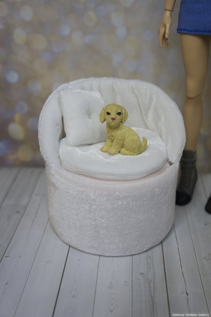 Покажем и расскажем (выкройка на Barbie WWE и МК по круглом креслу)