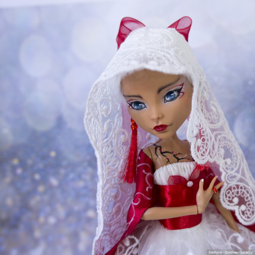 Красно-белая Клео — ООАК Monster High и Ever After High: репейнт (фото 4)
