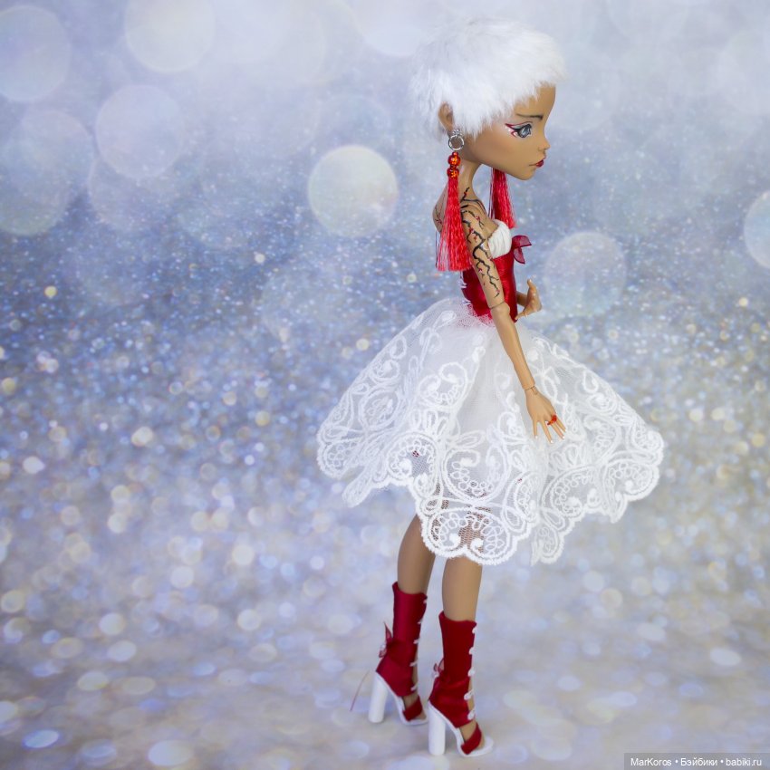 Красно-белая Клео — ООАК Monster High и Ever After High: репейнт
